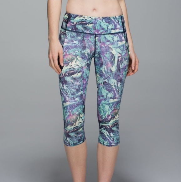 lululemon athletica Pants - 🩴Lululemon Run: Top Speed Crop in Iridescent Multi